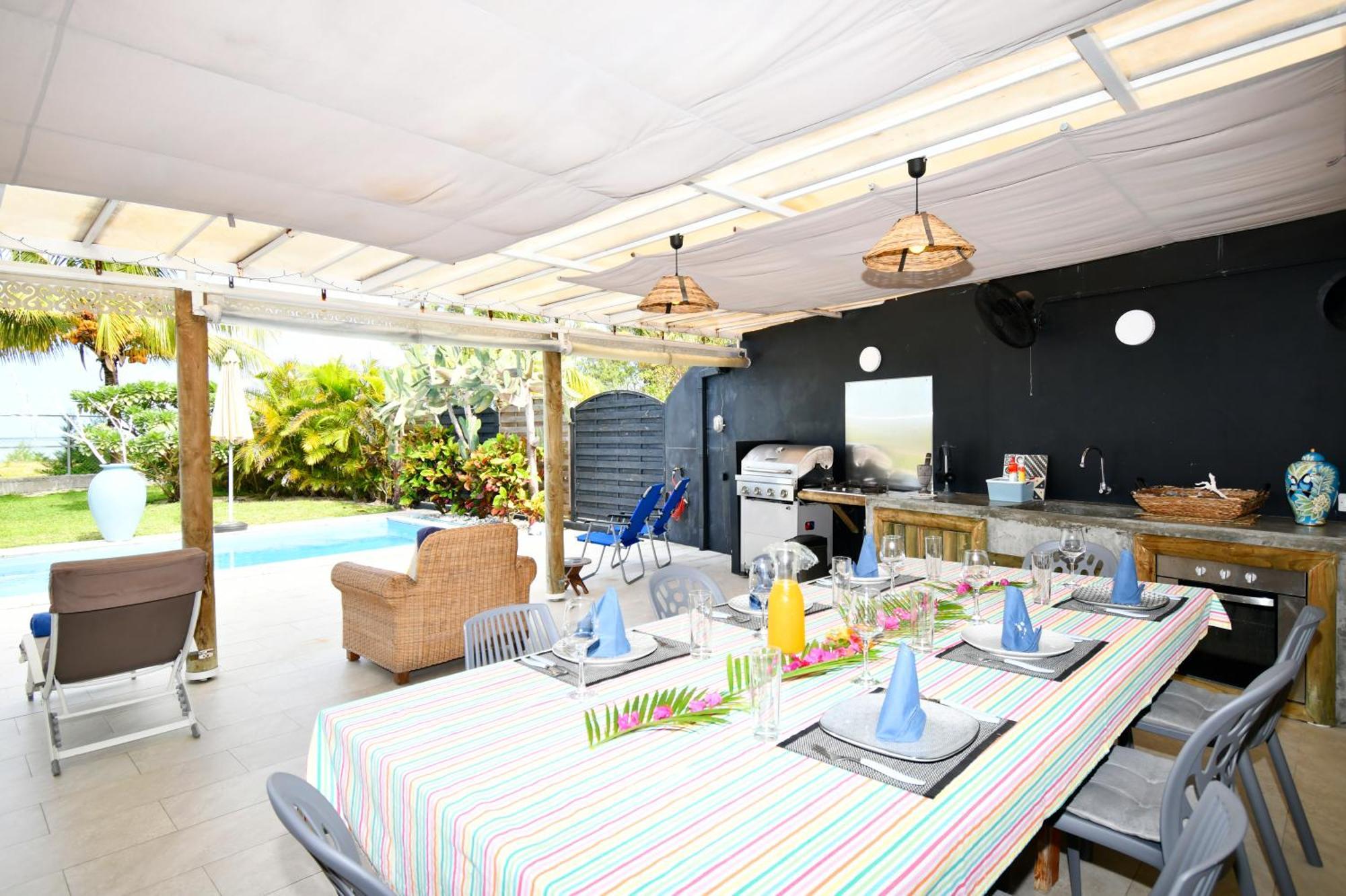 Chalet Kestrel With Pool On The Beach Riambel Exterior foto
