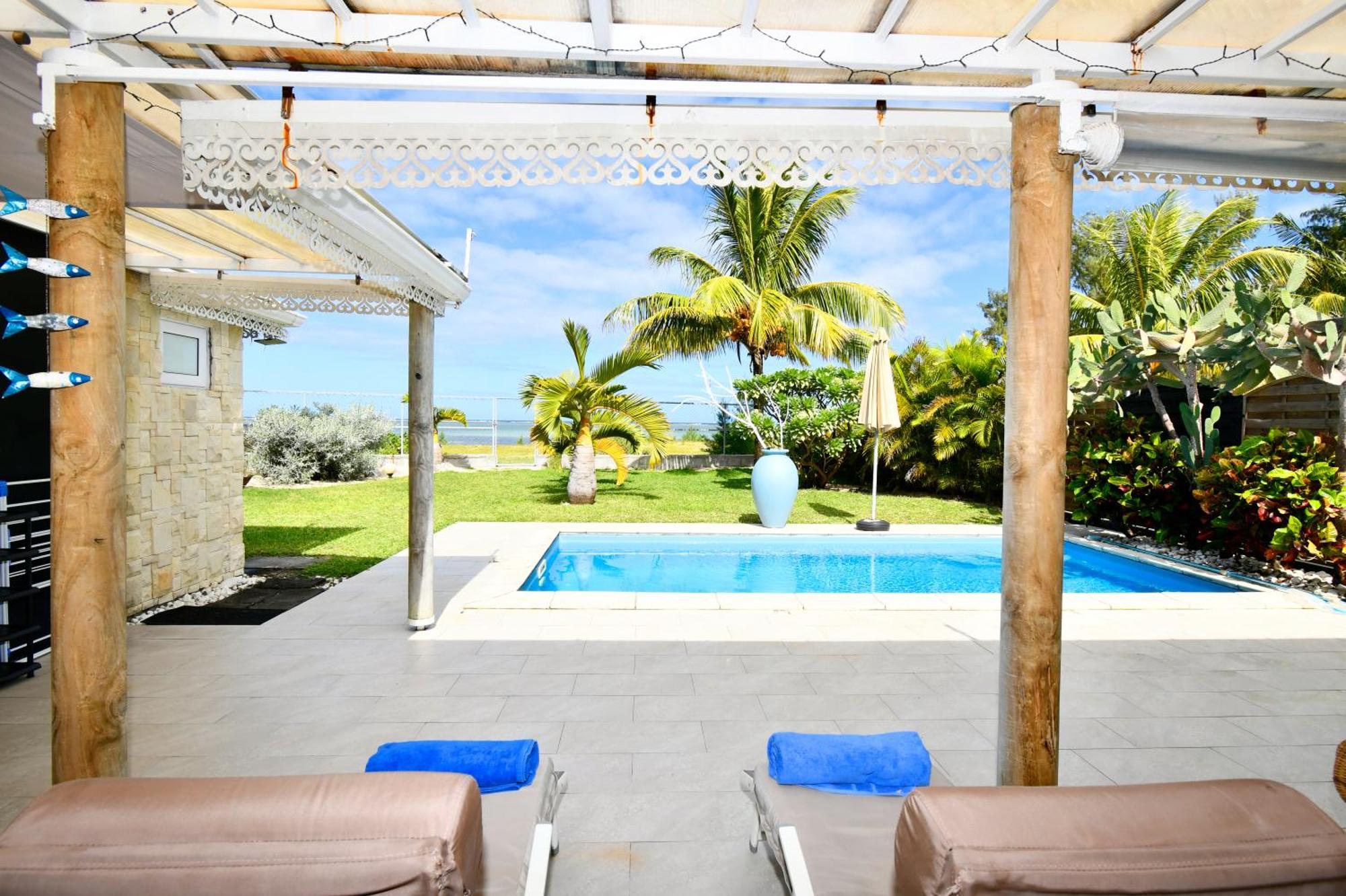 Chalet Kestrel With Pool On The Beach Riambel Exterior foto