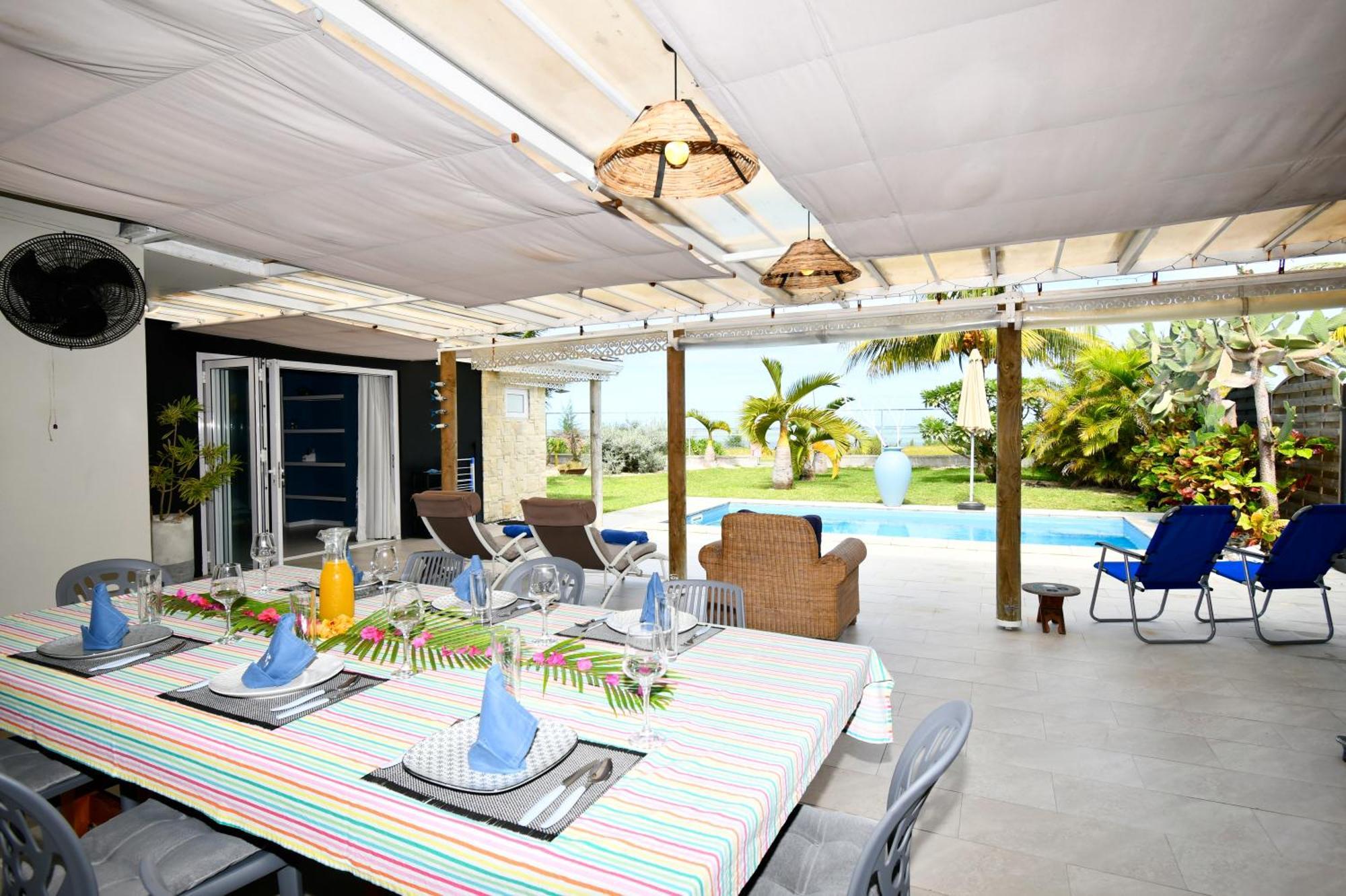 Chalet Kestrel With Pool On The Beach Riambel Exterior foto