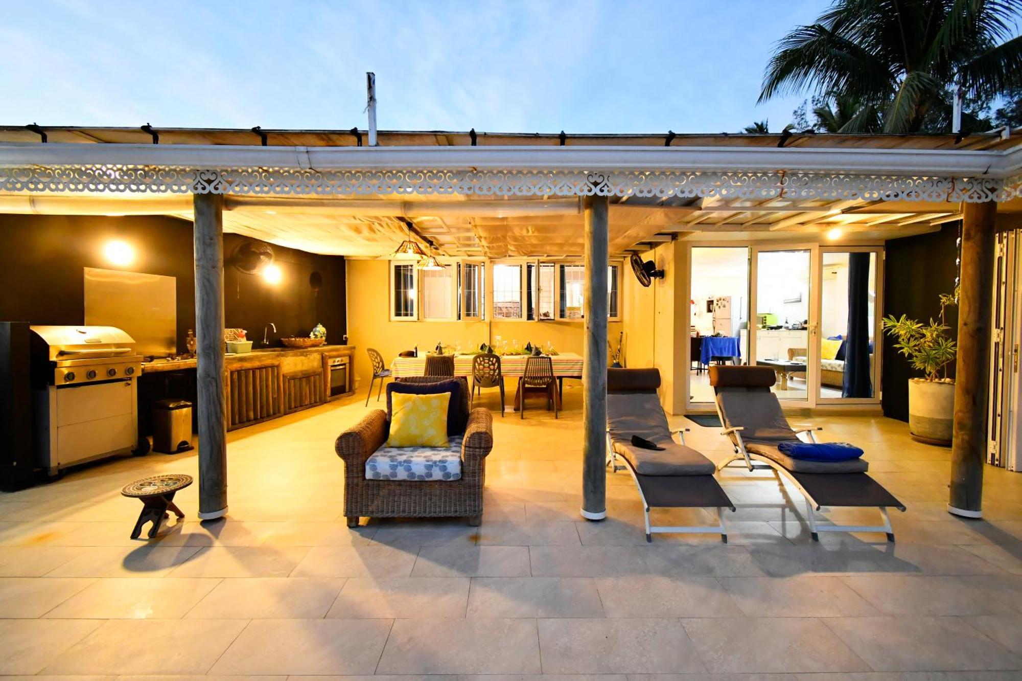 Chalet Kestrel With Pool On The Beach Riambel Exterior foto